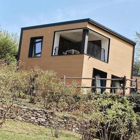 Rossolampone Feriegård San Bernardino Verbano